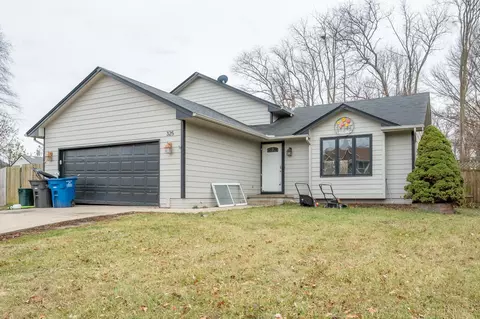 325 E Burnham Ave, Des Moines, IA 50315