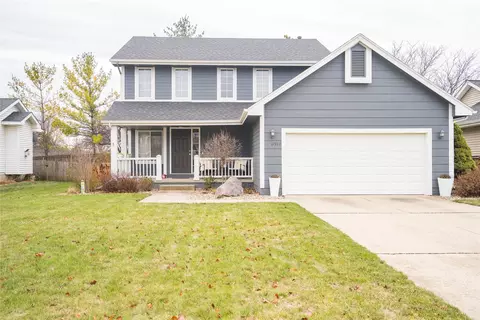 15922 Rosewood Ct, Clive, IA 50325