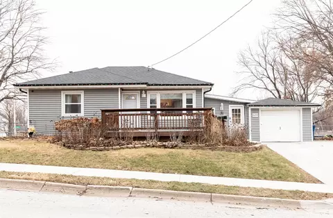 609 E Virginia Ave, Des Moines, IA 50315