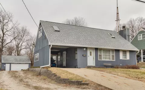 7502 SW 14th St, Des Moines, IA 50315