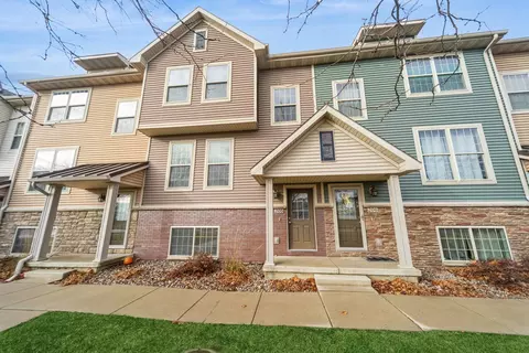 3600 SE Glenstone Dr #205, Grimes, IA 50111