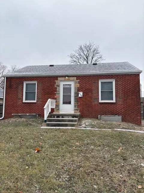 2421 E Walnut St, Des Moines, IA 50317