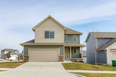 200 Aspen Dr, Norwalk, IA 50211