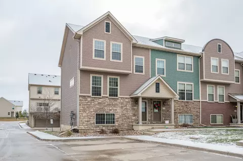 3600 SE Glenstone Dr #309, Grimes, IA 50111