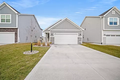 1181 NW Yorktown Dr, Waukee, IA 50263