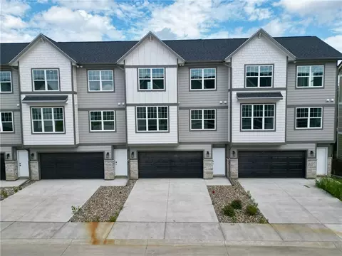 4480 154th St, Urbandale, IA 50323