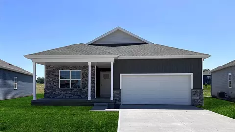5119 169th St, Urbandale, IA 50322