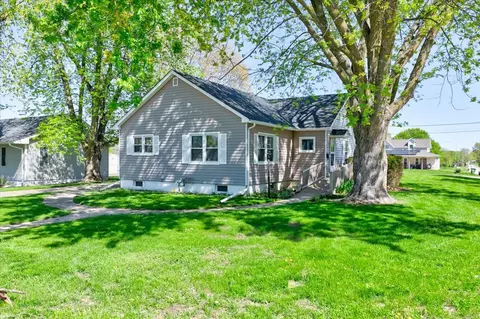 1303 W 2nd St, Boone, IA 50036