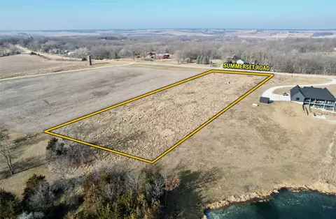 00 Summerset Rd, Indianola, IA 50125