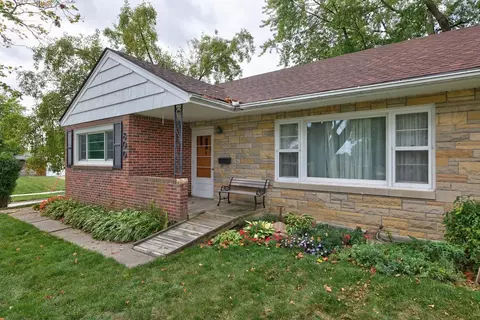 800 16th St, West Des Moines, IA 50265