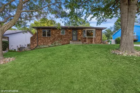 401 N Walnut Blvd, Pleasant Hill, IA 50327