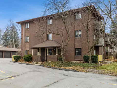 1235 66th St #26, Windsor Heights, IA 50324