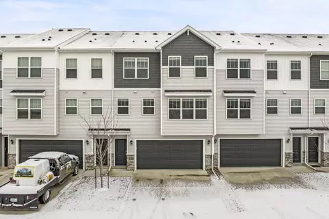 210 NE 22nd Ln, Ankeny, IA 50021