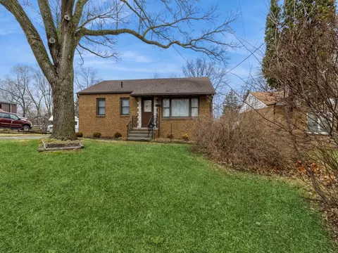 334 E Bell Ave, Des Moines, IA 50315