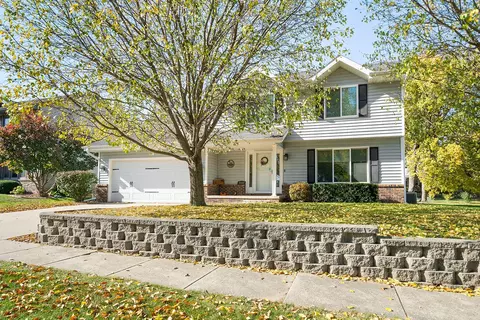 4142 Patricia Dr, Urbandale, IA 50322