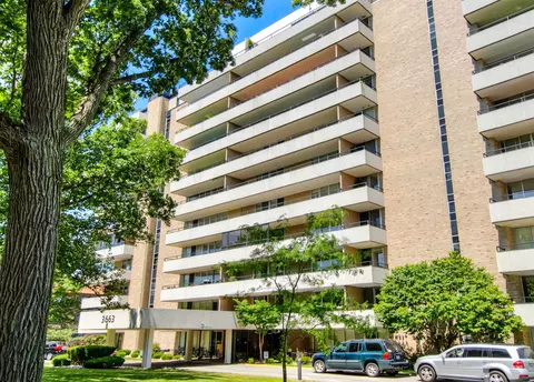 3663 Grand Ave #904, Des Moines, IA 50312