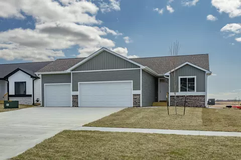 1080 Gray Ave, Waukee, IA 50263