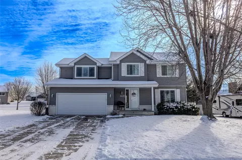 1420 W 9th St S, Newton, IA 50208