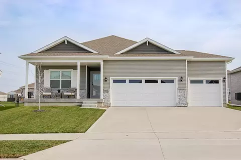 5515 146th St, Urbandale, IA 50323