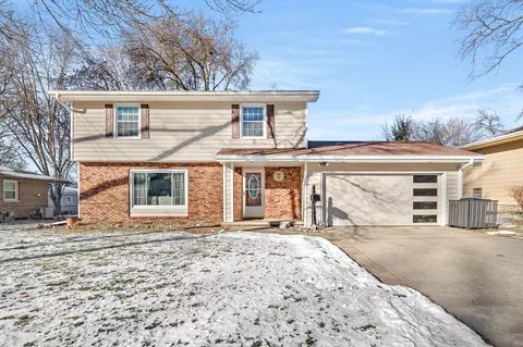 8505 Horton Ave, Urbandale, IA 50322