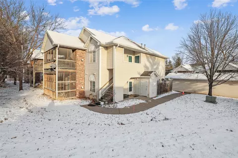 2501 Patricia Dr, Urbandale, IA 50322
