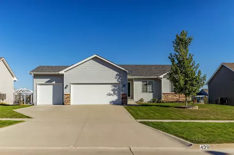 428 W Centennial Dr, Huxley, IA 50124