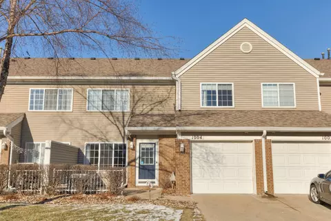6855 Woodland Ave #1004, West Des Moines, IA 50266