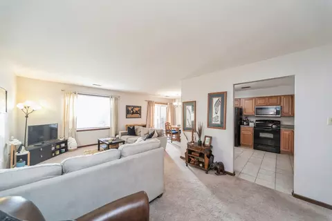 4533 Woodland Ave #1, West Des Moines, IA 50266