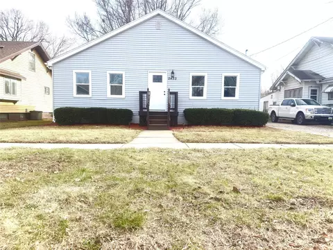 2433 Capitol Ave, Des Moines, IA 50317
