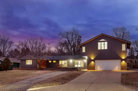 2225 Thornton Dr, Des Moines, IA 50321