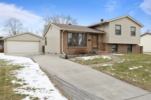 4018 E Ovid Ave, Des Moines, IA 50317