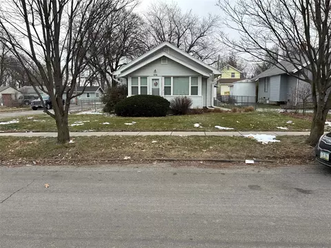 3847 4th St, Des Moines, IA 50313