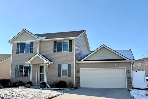 3502 Horton Cir, Clive, IA 50325