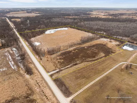 5790 33rd Ave, Norwalk, IA 50211