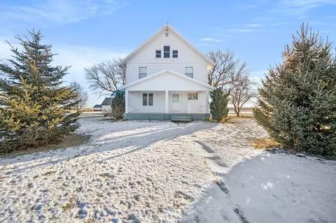 2494 Highway 141 Hwy, Bagley, IA 50026