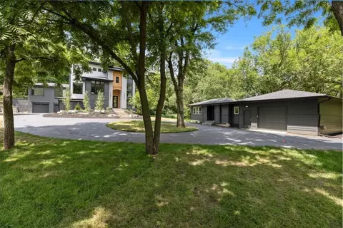 1 Sugar Creek Ln, Waukee, IA 50263