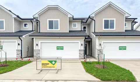 6916 Poppy Ct, Johnston, IA 50131