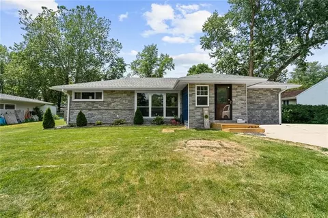 1522 19th St, West Des Moines, IA 50265