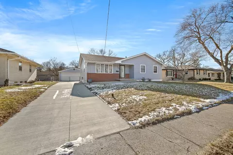 3916 Merced St, Des Moines, IA 50310