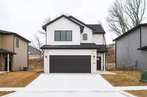 623 W Wright Rd, Norwalk, IA 50211