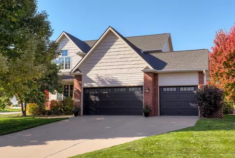 6512 NW 97th St, Johnston, IA 50131