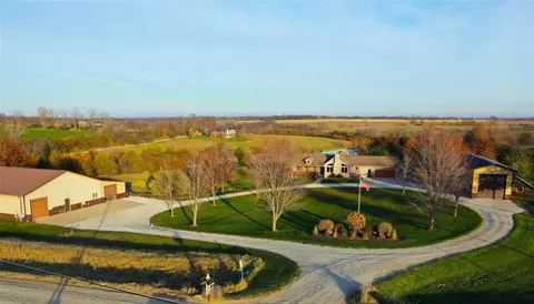 7865 50th Ave, Prole, IA 50229