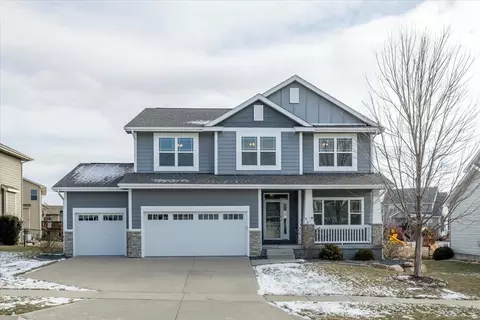 1585 Hannah Ln, Waukee, IA 50263