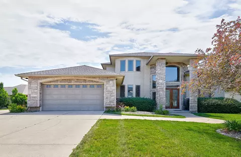 4315 162nd St, Urbandale, IA 50323