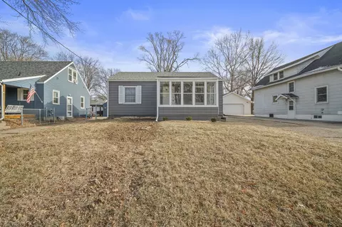 1415 Merle Hay Rd, Des Moines, IA 50311