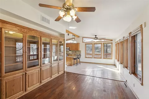 208 Keomah Vlg, Oskaloosa, IA 52577