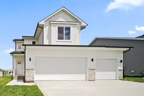 503 43rd St SW, Altoona, IA 50009
