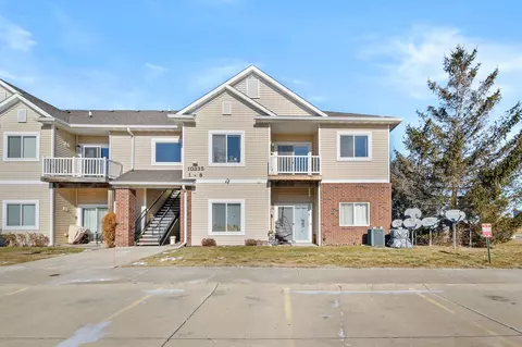 10335 Norfolk Dr #3, Johnston, IA 50131