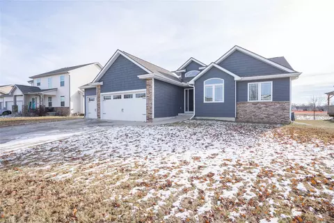 2109 NW 20th St, Ankeny, IA 50023