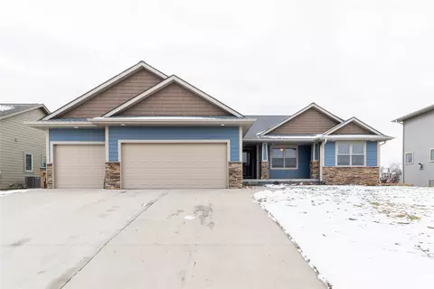 200 NW 23rd Ct, Grimes, IA 50111